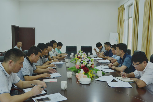 葉莉：龍巖市項目督察組到海峽科化龍巖分公司督查簽約項目進展情況，圖為座談會。[3].jpg